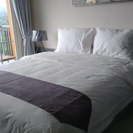 Galeri Ciumbuleuit Apartment 3 By Gezonder Bandung Ngoại thất bức ảnh